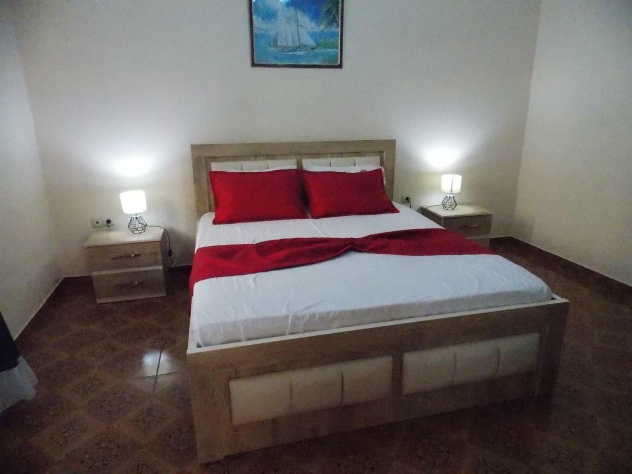 Apartment Dejvi ساراندا المظهر الخارجي الصورة