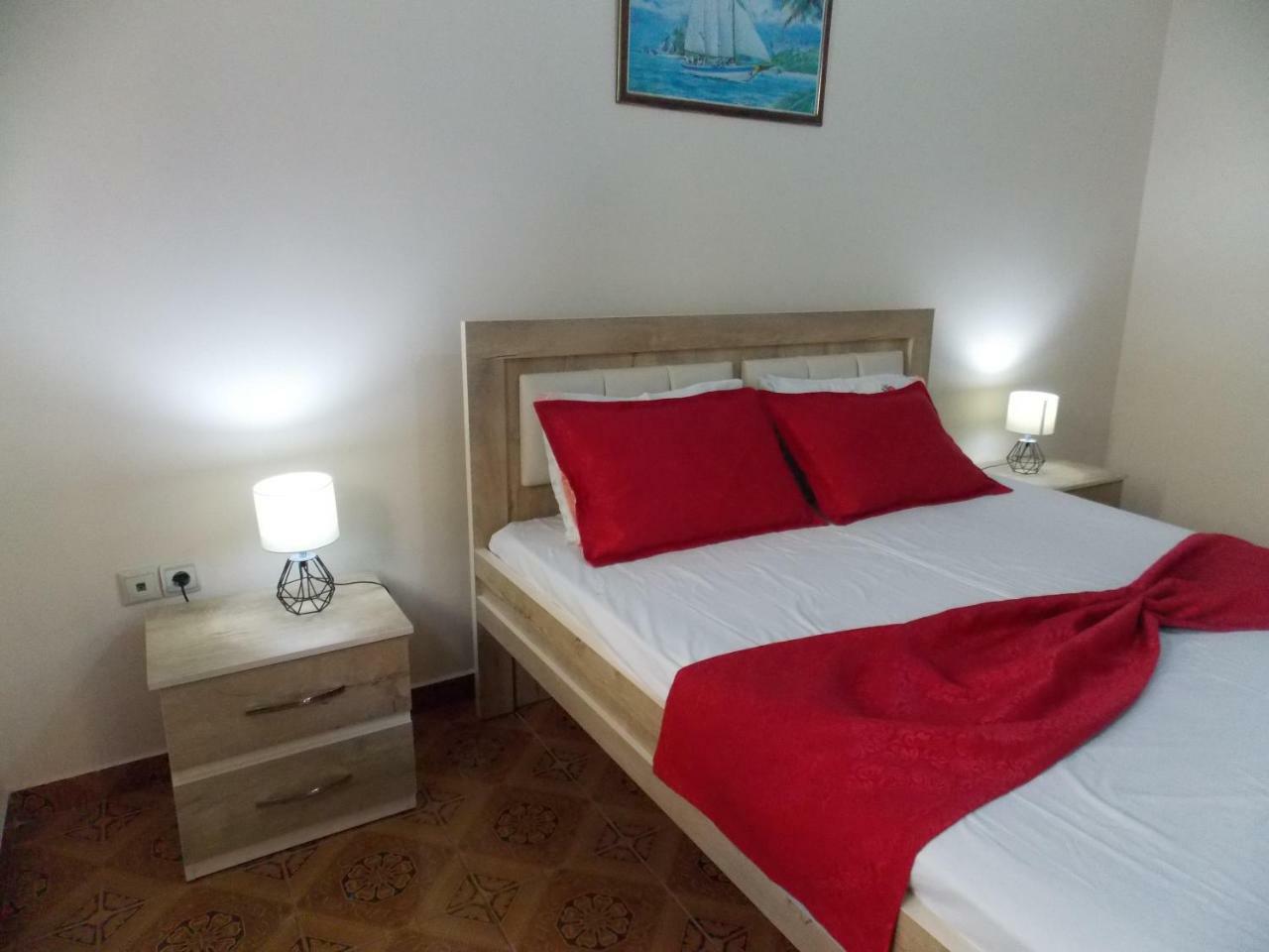 Apartment Dejvi ساراندا المظهر الخارجي الصورة