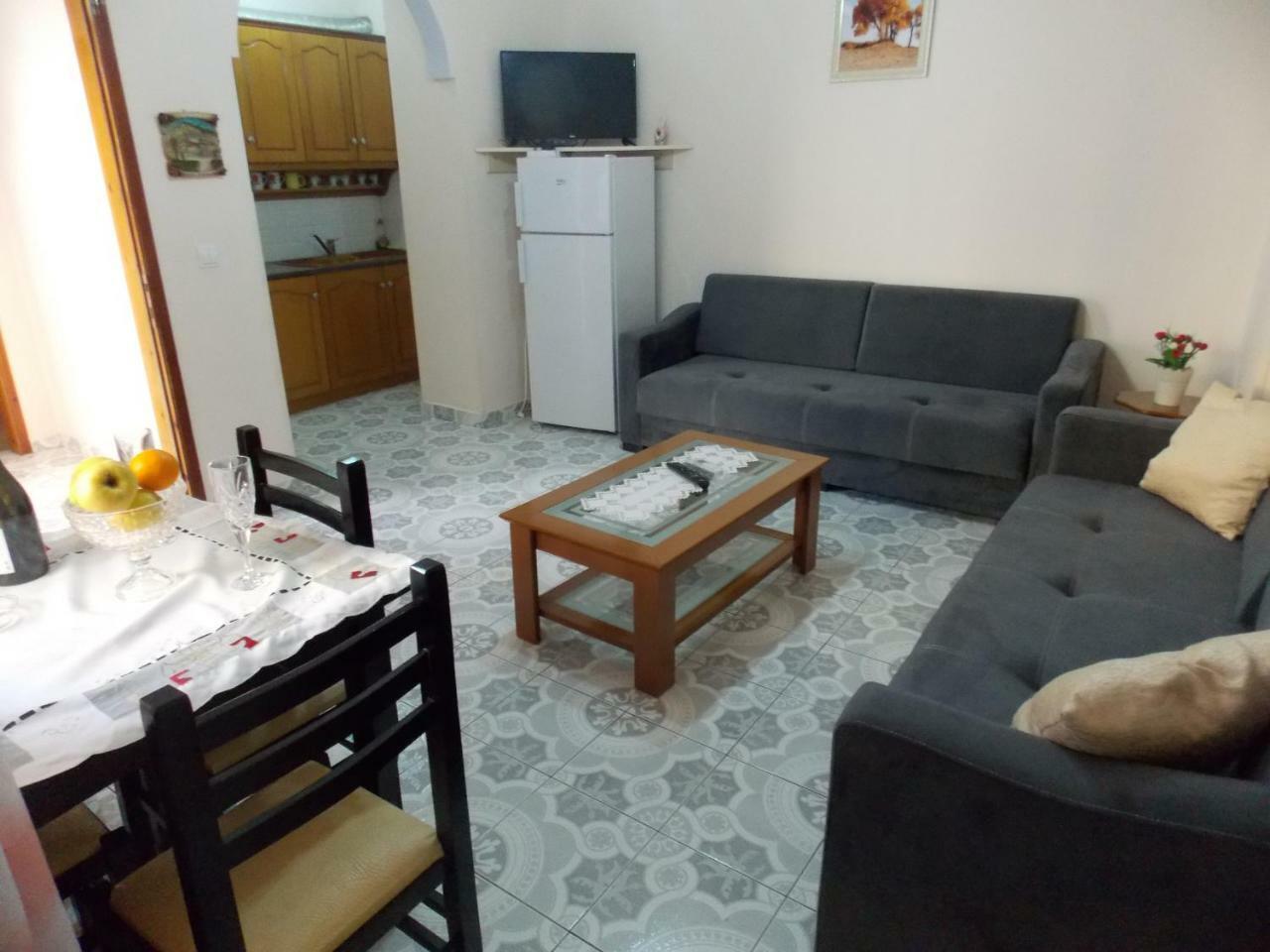Apartment Dejvi ساراندا المظهر الخارجي الصورة