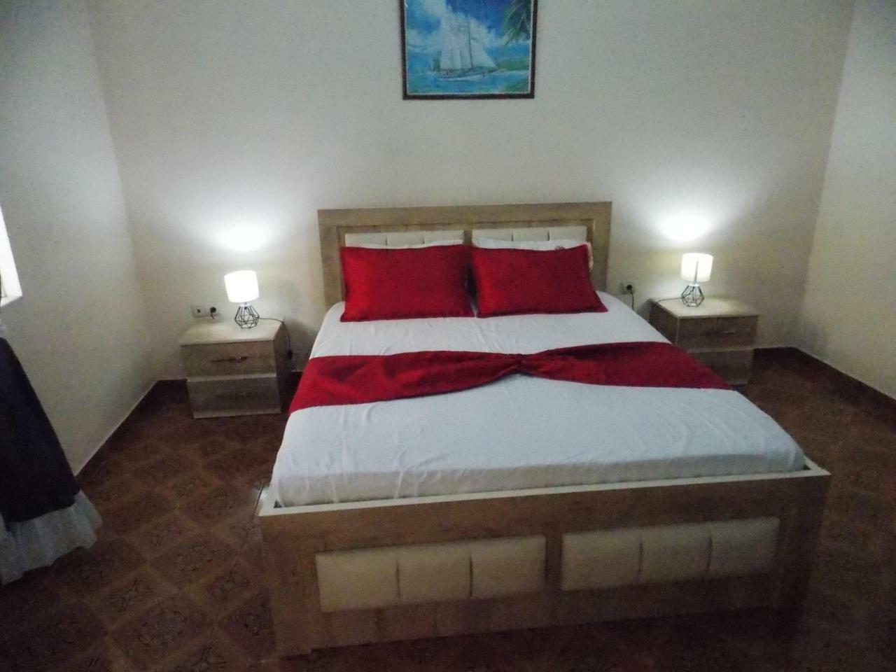 Apartment Dejvi ساراندا المظهر الخارجي الصورة