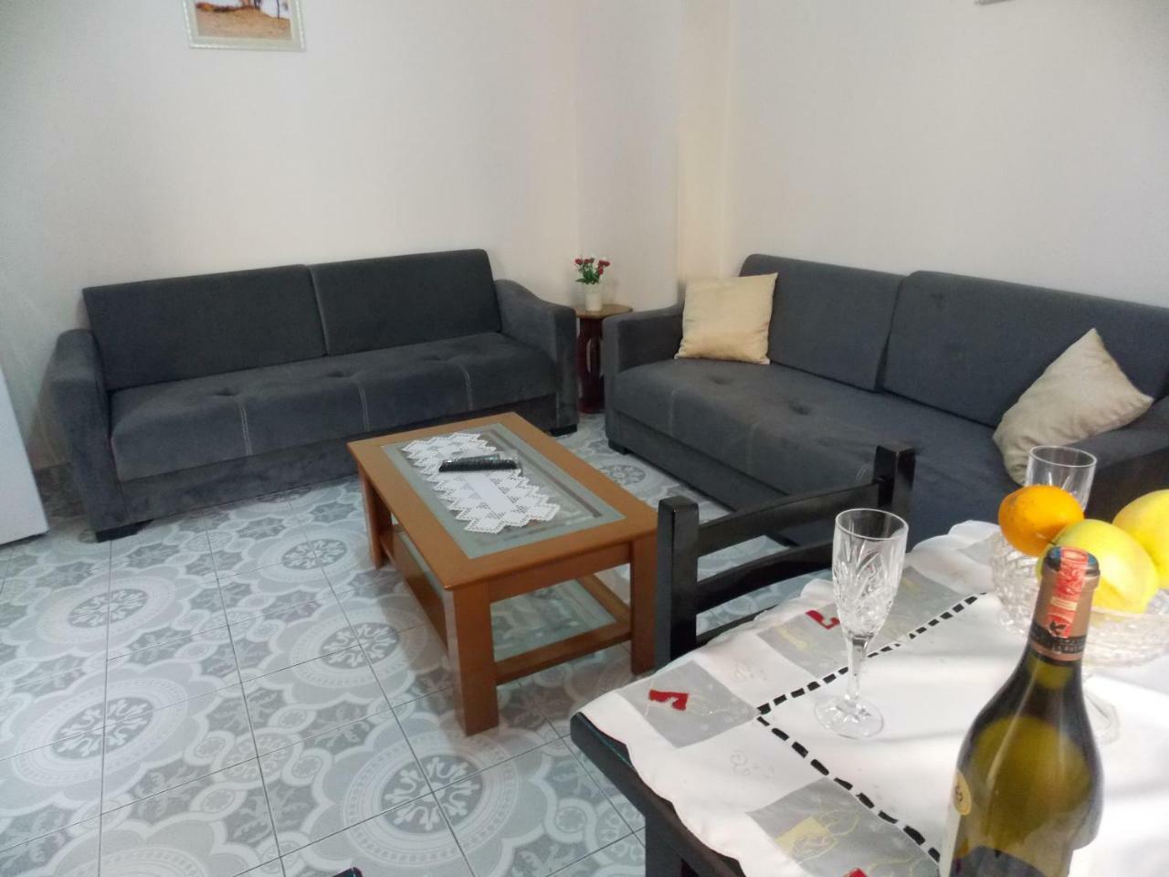 Apartment Dejvi ساراندا المظهر الخارجي الصورة