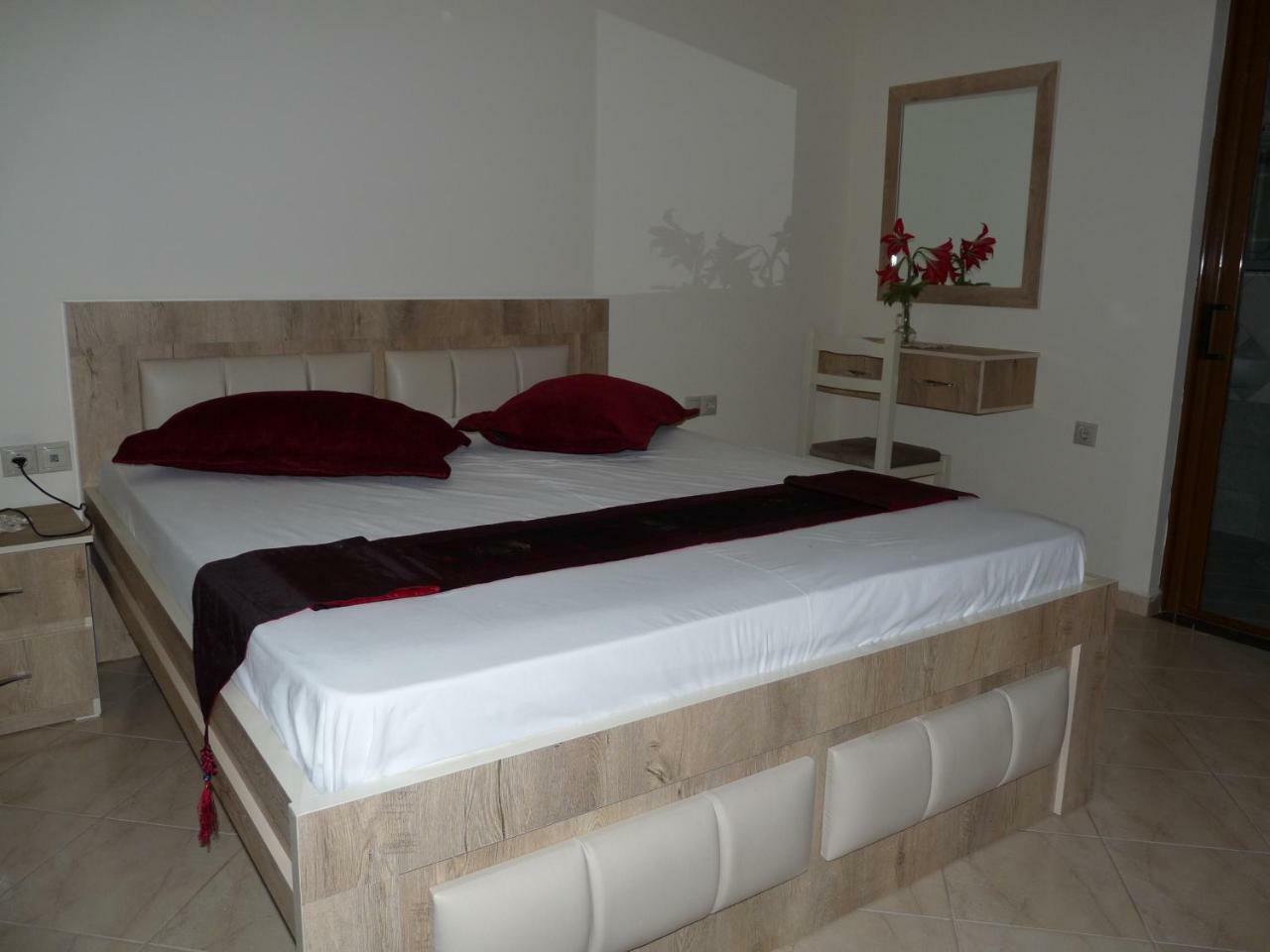 Apartment Dejvi ساراندا المظهر الخارجي الصورة
